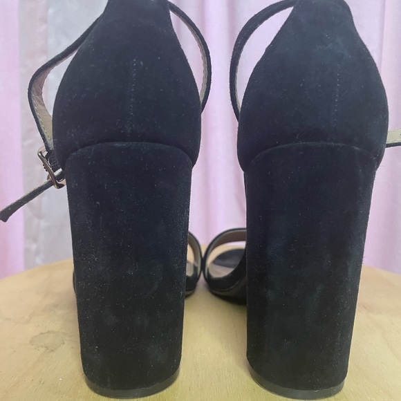 Steve Madden Black Suede 4” Chunky Heels - Picture 4 of 4